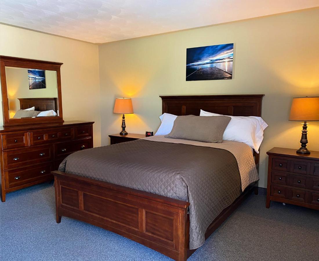 Manitoulin Inn Mindemoya Luaran gambar
